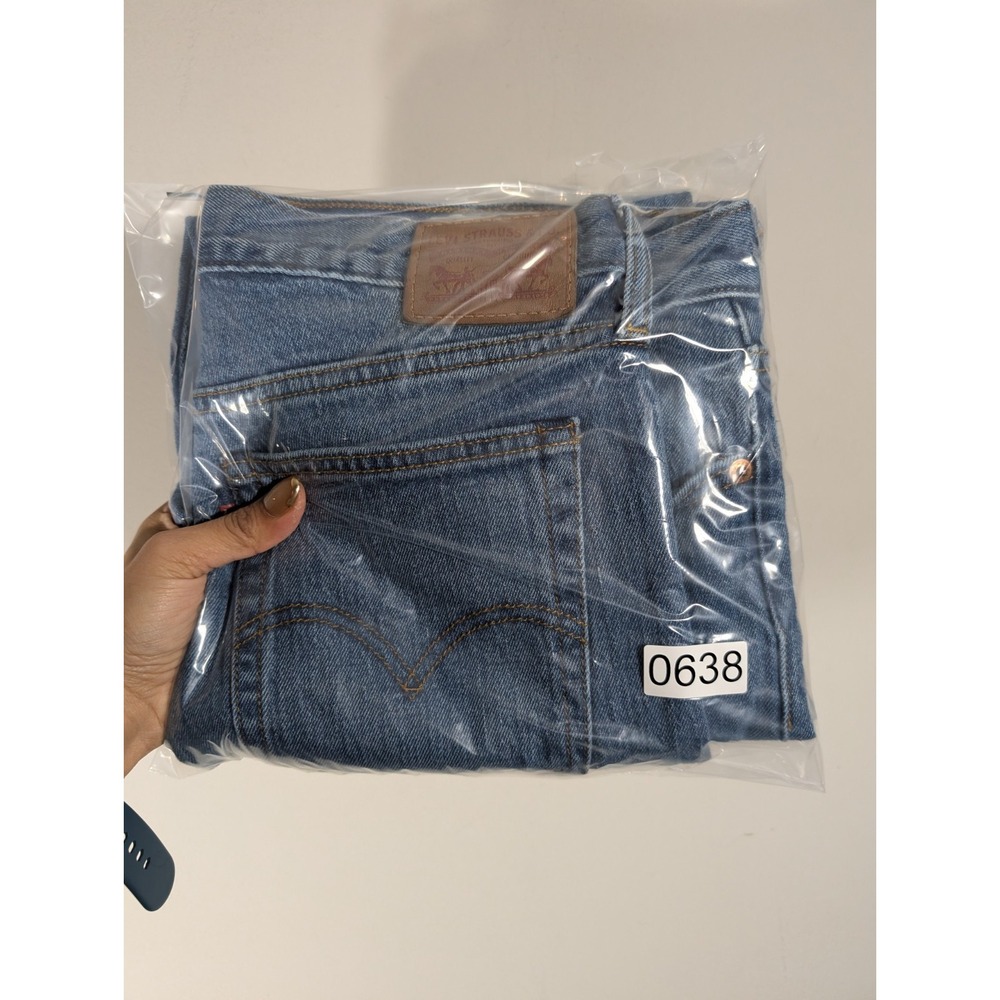 Levi's Womens White Oak Cone Denim High Rise Raw Hem Jeans Sz 31 Streetwear City - Picture 10 of 10